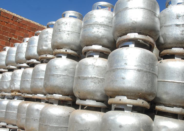 Beneficiários com NIS final 1 recebem Auxílio Gás nesta quarta-feira