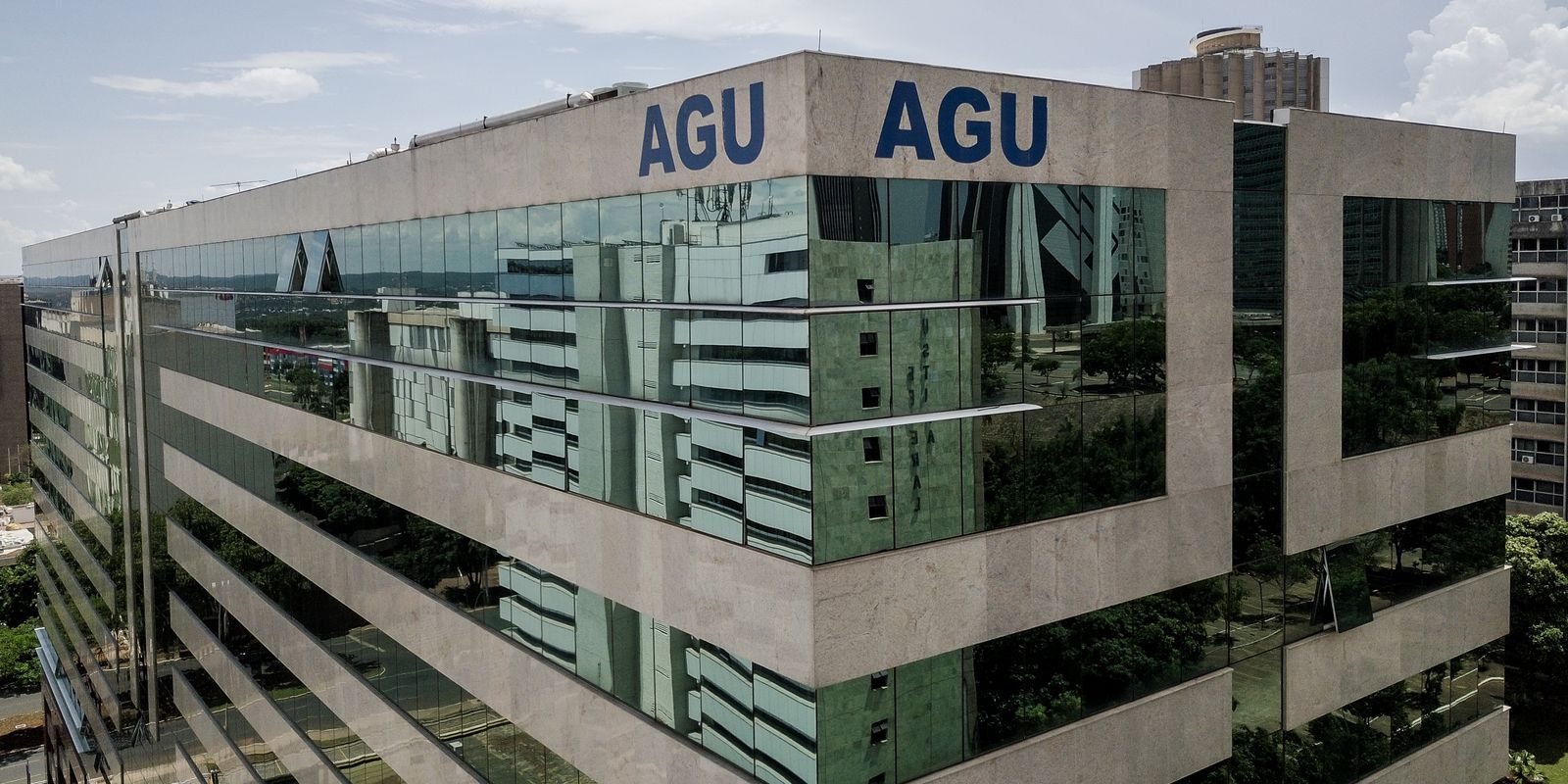 AGU defende exclusividade médica em abortos legais