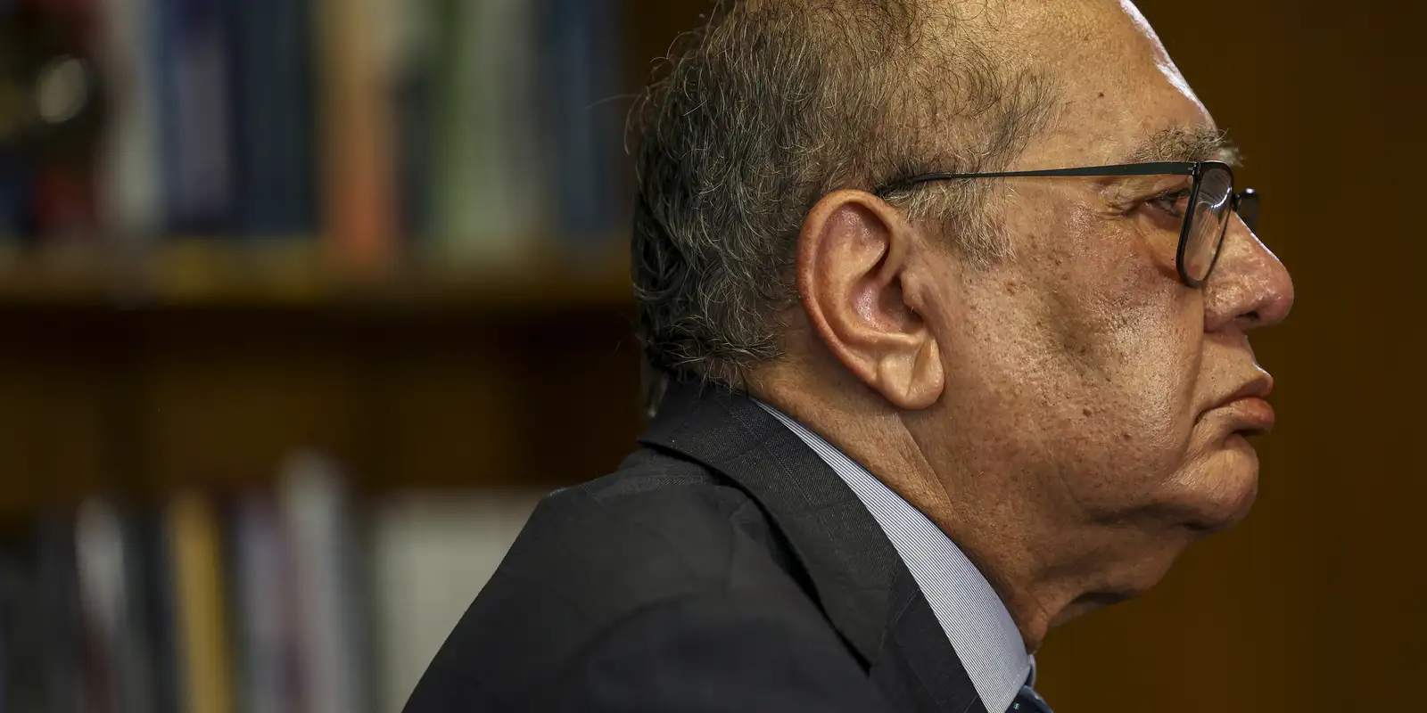 Gilmar Mendes suspende pagamentos extras a integrantes do Judiciário e MP