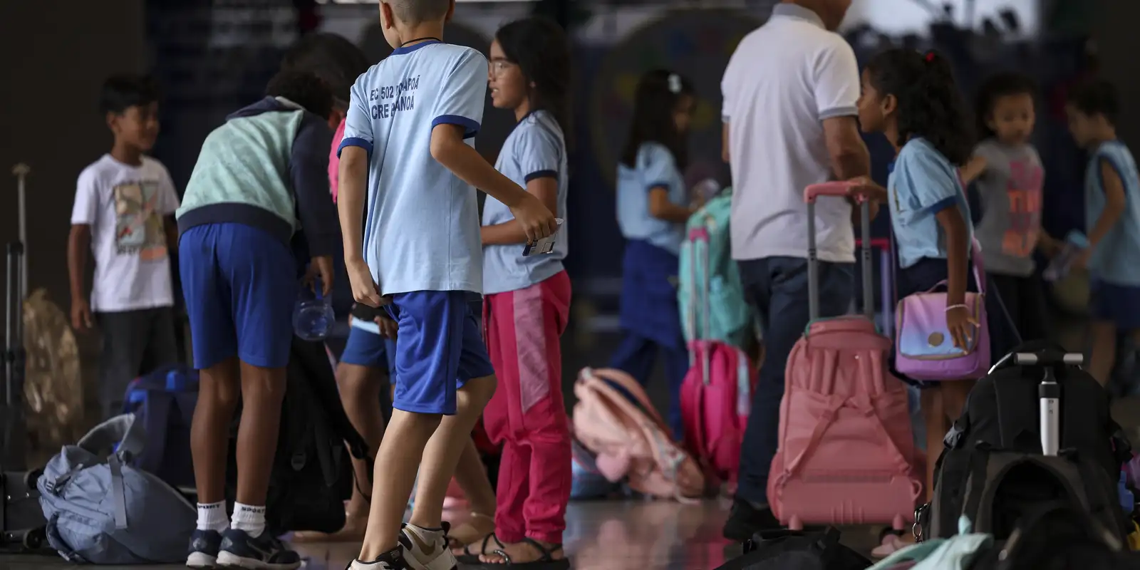 Quase um quarto dos estudantes da rede pública agora está em tempo integral