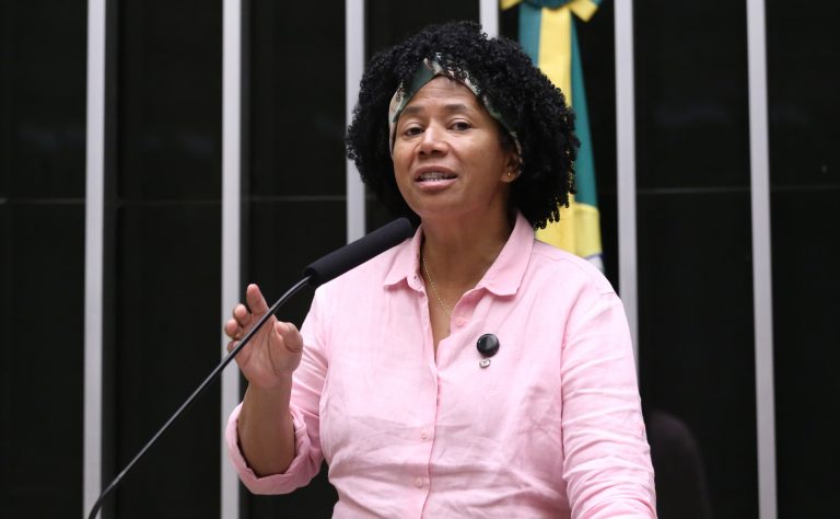 Comissão de Saúde da Câmara aprova cadastro no SUS para mulheres em situação de vulnerabilidade com risco de câncer