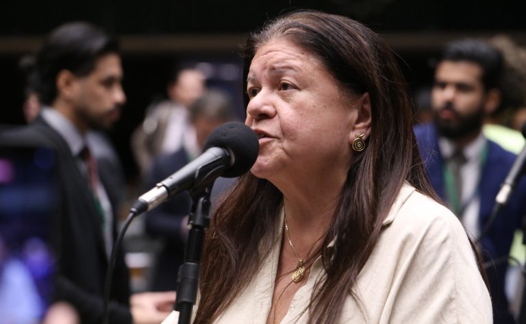 Proposta eleva punição para militares em casos de estupro de vulnerável com lesão grave