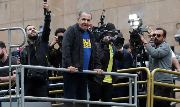 Moraes vota para tornar Malafaia réu por ofensas ao comando do Exército